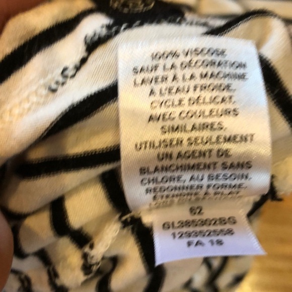 TREASURE & Bond 🌺3/$15 or 5/$20 Bundle for deal🌺 - Picture 9 of 9